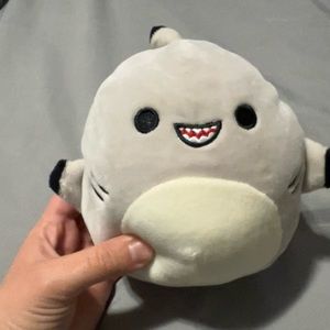 Gordon Shark Squishmallow